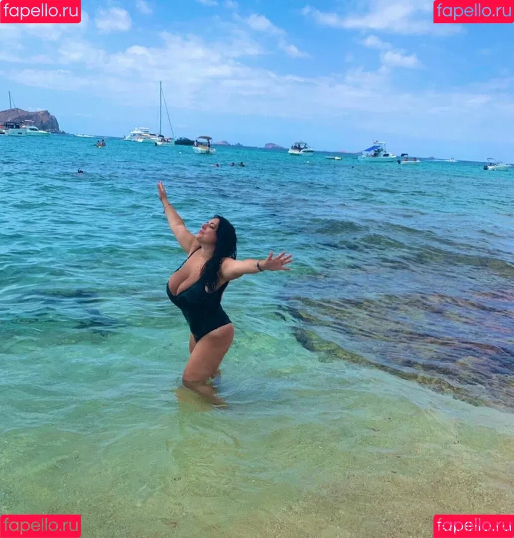Valeria Vela Onlyfans Photo Gallery 