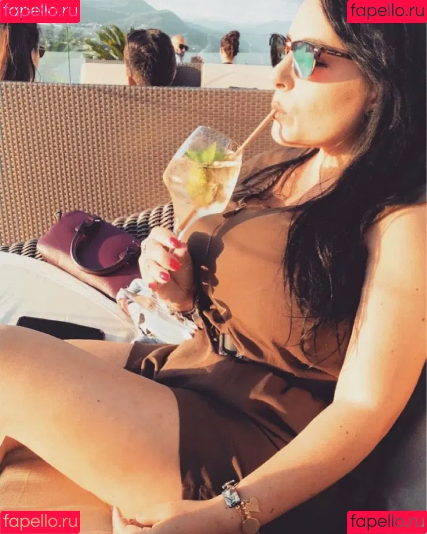 Valeria Vela Onlyfans Photo Gallery 