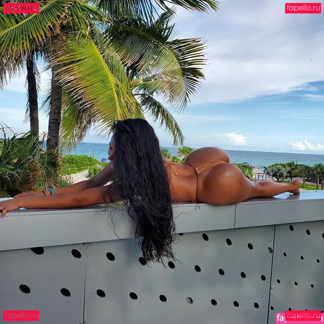 Ninathepineapple Onlyfans Photo Gallery 