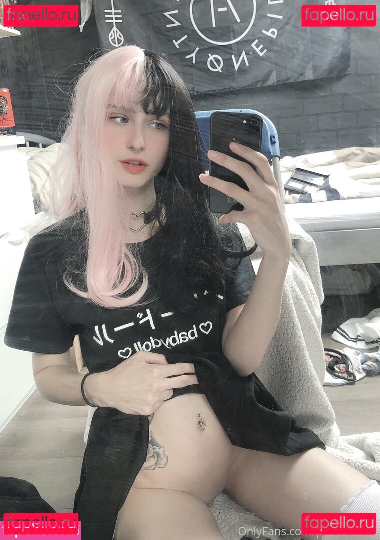 curioussmalltwink / petite-twink Onlyfans Photo Gallery 