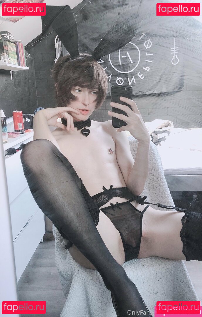 curioussmalltwink / petite-twink Onlyfans Photo Gallery 