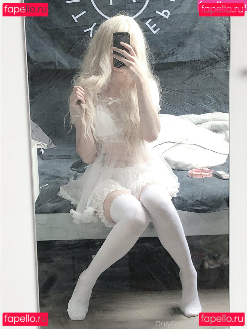 curioussmalltwink / petite-twink Onlyfans Photo Gallery 