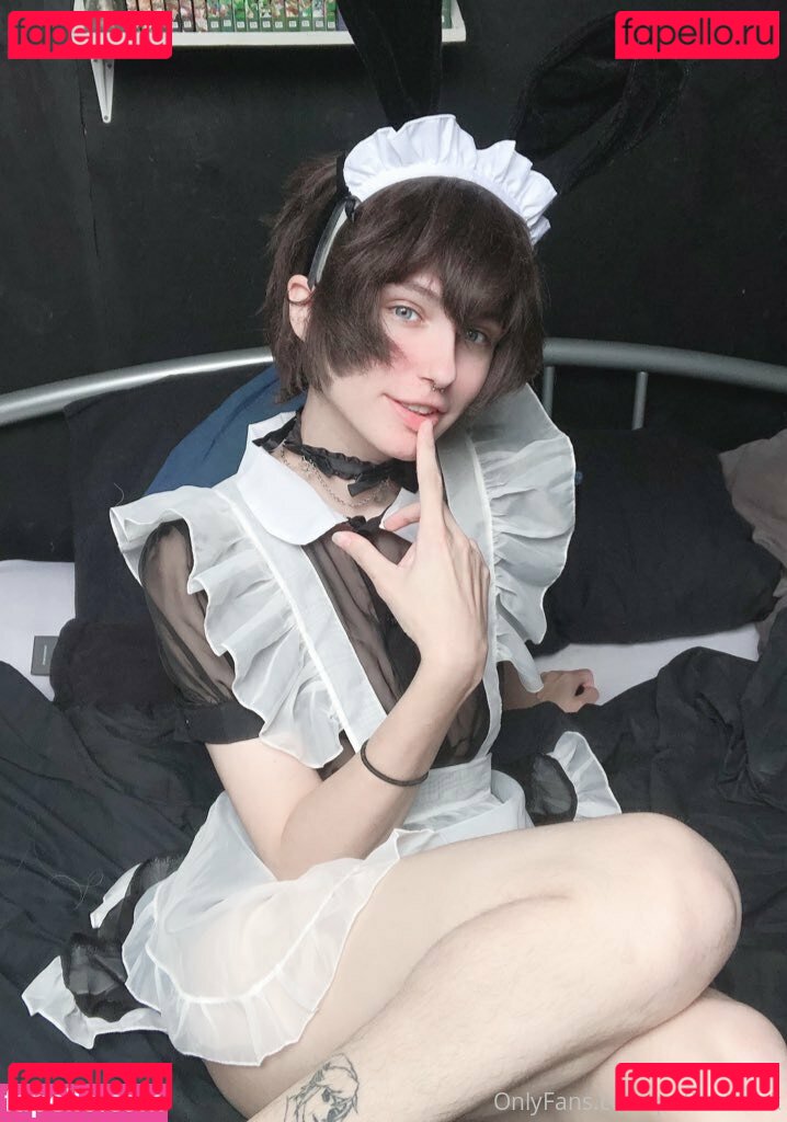 curioussmalltwink / petite-twink Onlyfans Photo Gallery 