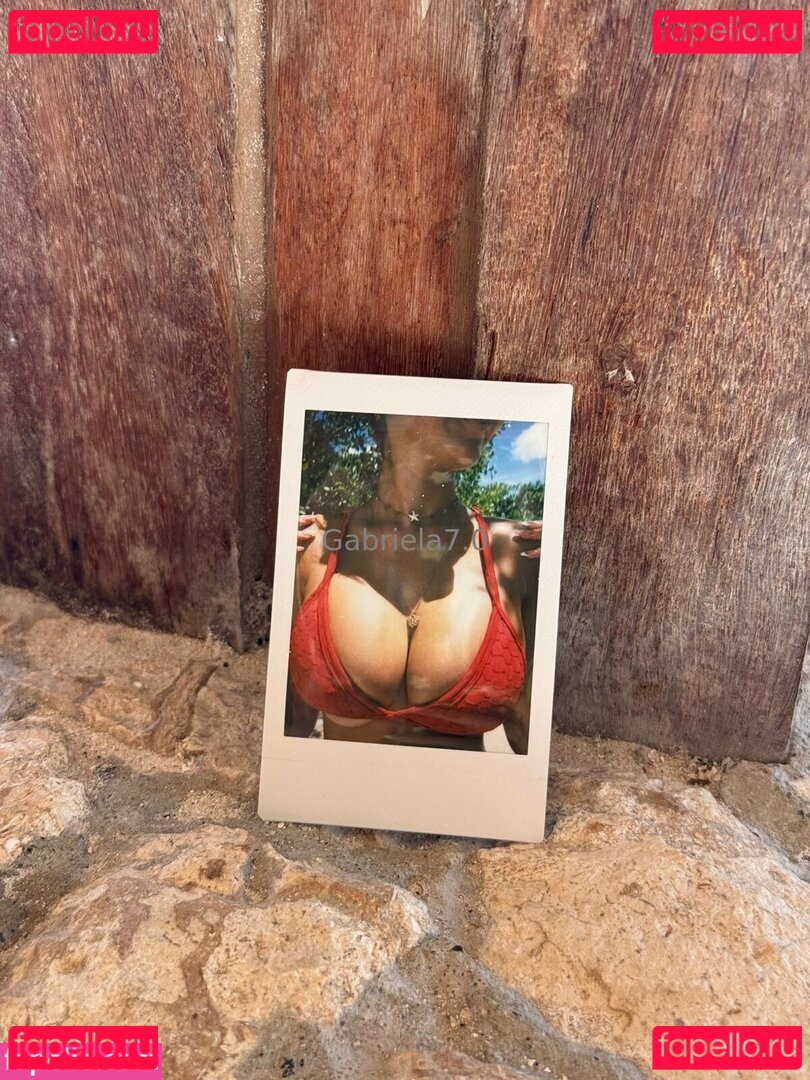 gabriela conejo rojas / gabriela1.8 Onlyfans Photo Gallery 