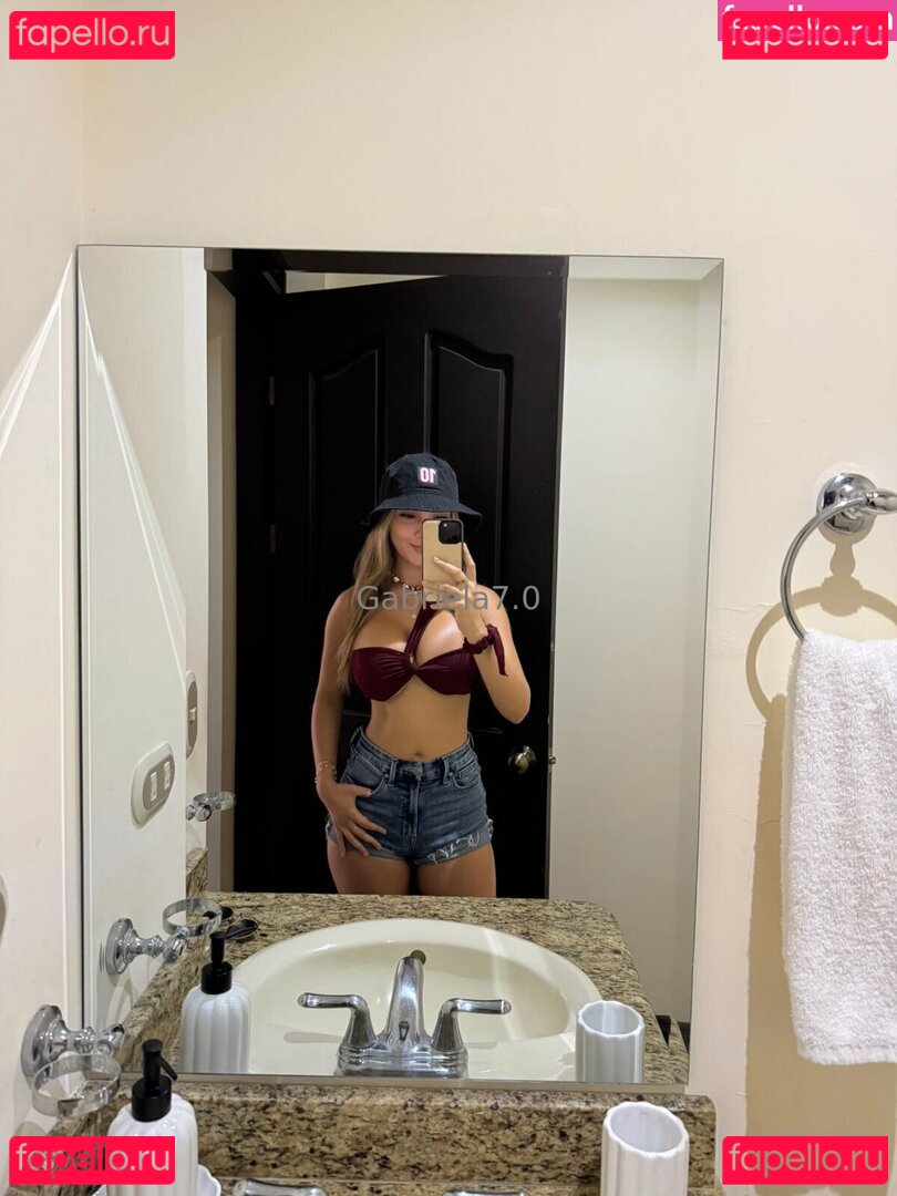 gabriela conejo rojas / gabriela1.8 Onlyfans Photo Gallery 