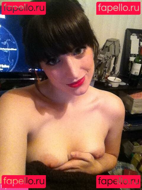 Pettans / karynarodriguez / pettansgames Onlyfans Photo Gallery 