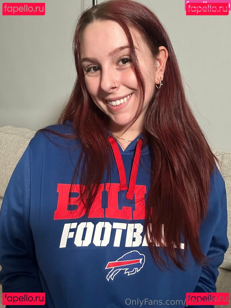 haileywingit / just-wingit Onlyfans Photo Gallery 