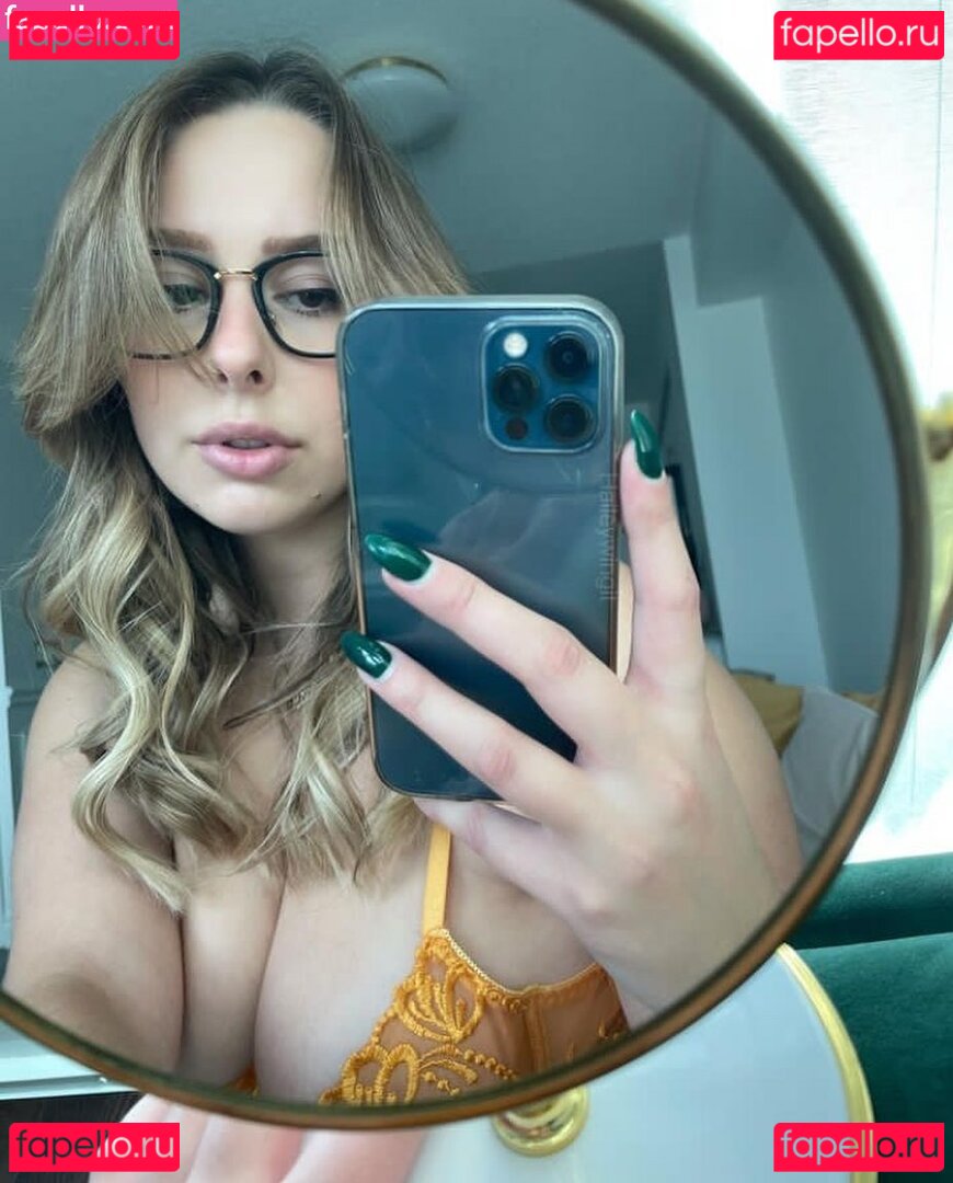 haileywingit / just-wingit Onlyfans Photo Gallery 