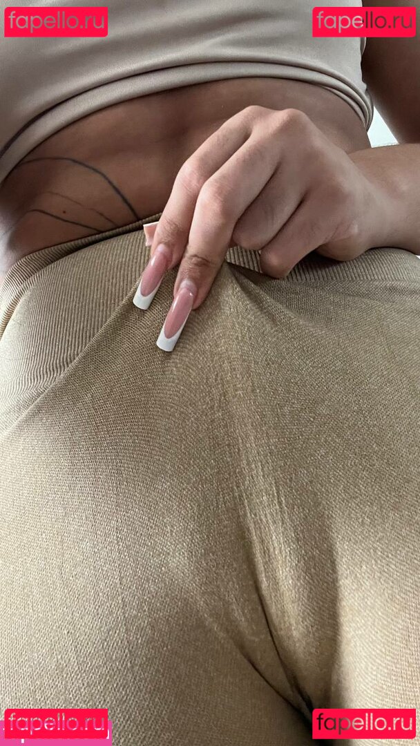 Beatriz Emilly / Emy Tatuada / emytatuada Onlyfans Photo Gallery 