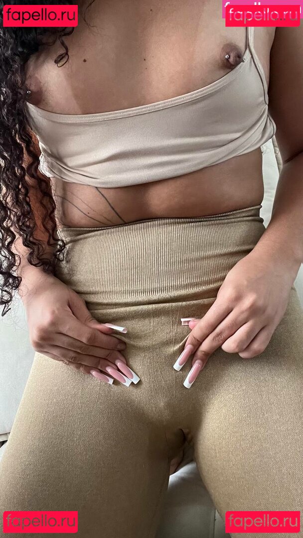 Beatriz Emilly / Emy Tatuada / emytatuada Onlyfans Photo Gallery 