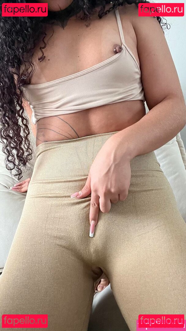 Beatriz Emilly / Emy Tatuada / emytatuada Onlyfans Photo Gallery 