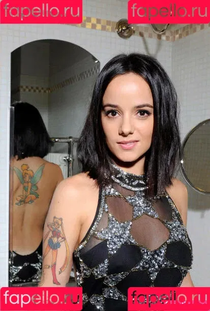 Alizee Onlyfans Photo Gallery 
