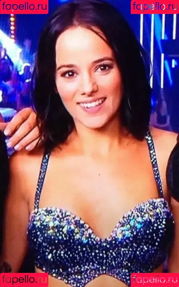 Alizee Onlyfans Photo Gallery 
