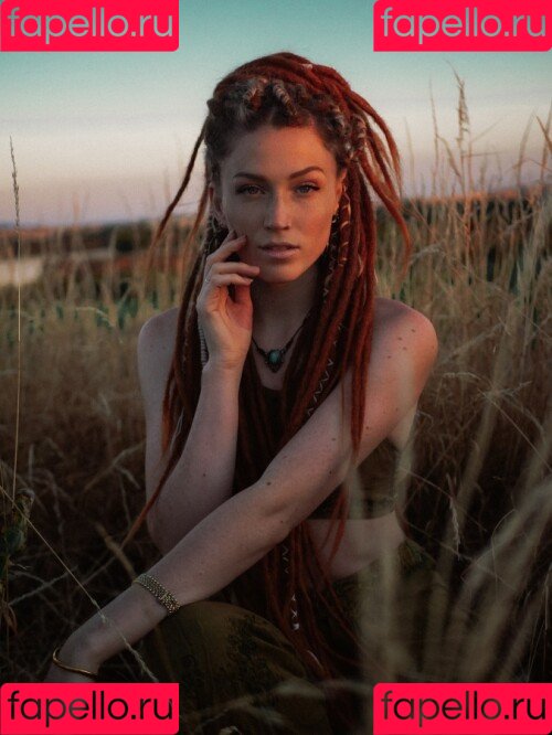 Alizee Onlyfans Photo Gallery 