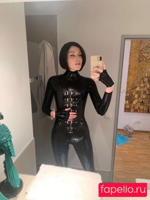 Alizee Onlyfans Photo Gallery 