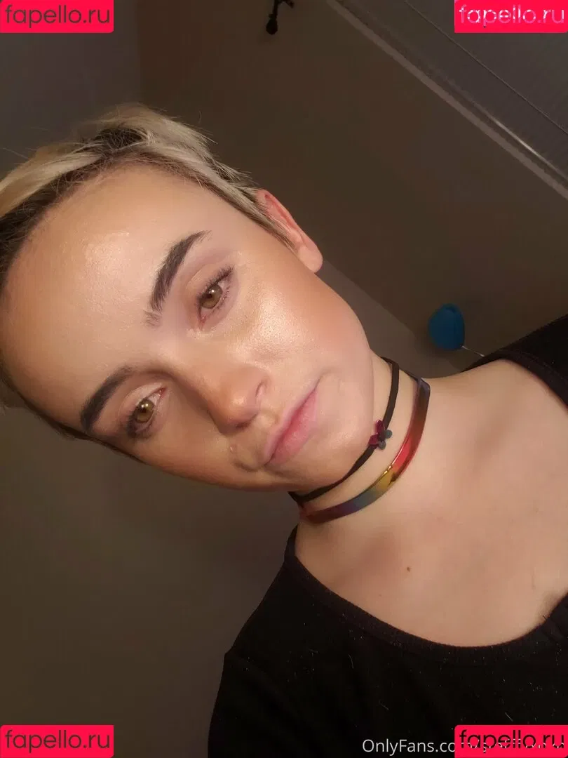 lucylawrence Onlyfans Photo Gallery 