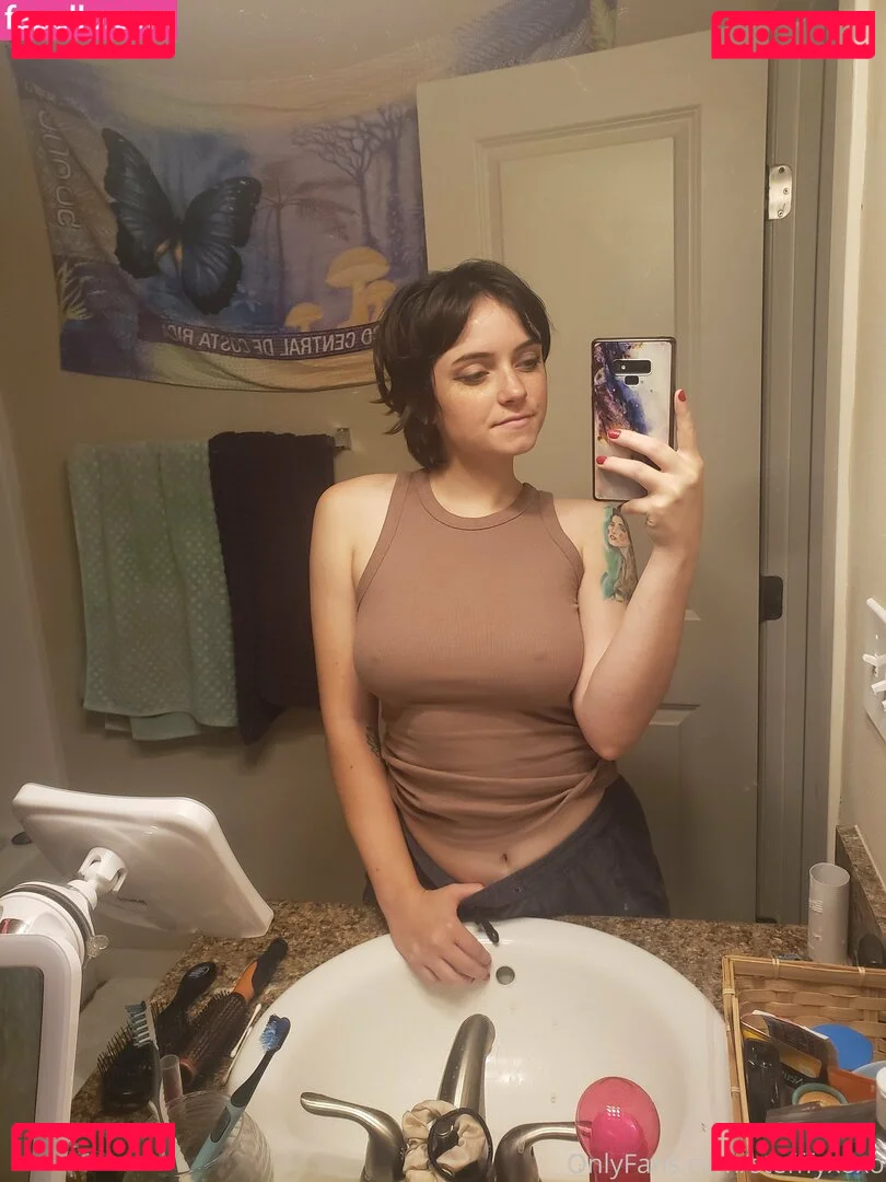 lucylawrence Onlyfans Photo Gallery 