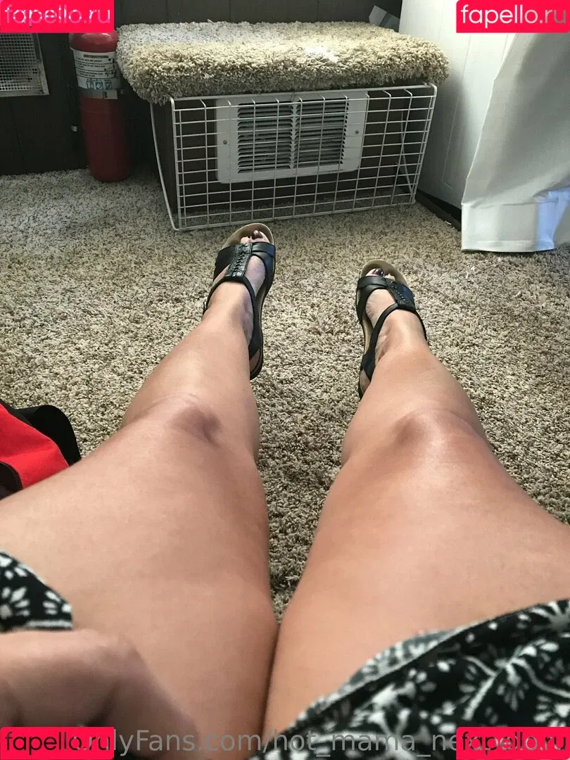 hot_mama_next_door Onlyfans Photo Gallery 