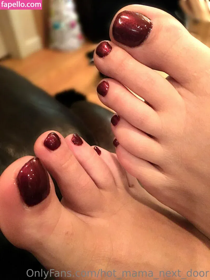 hot_mama_next_door Onlyfans Photo Gallery 