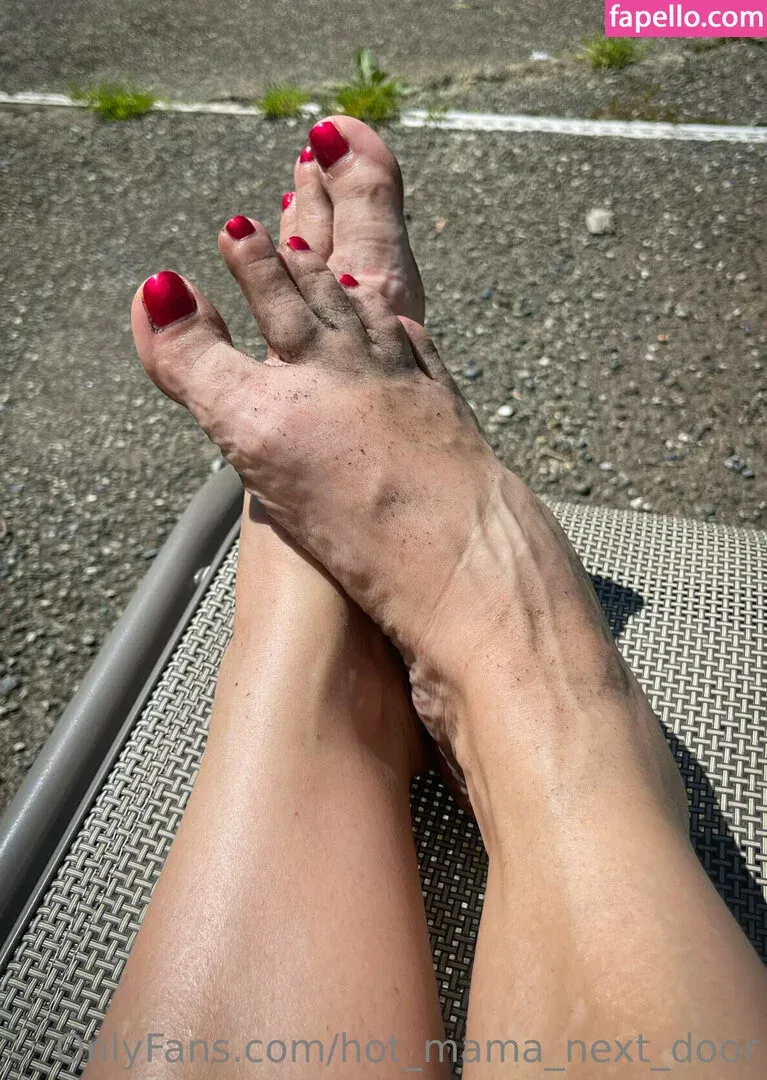 hot_mama_next_door Onlyfans Photo Gallery 