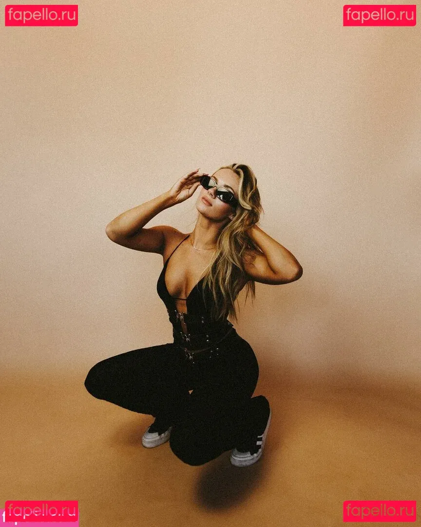 Anna Jay Onlyfans Photo Gallery 