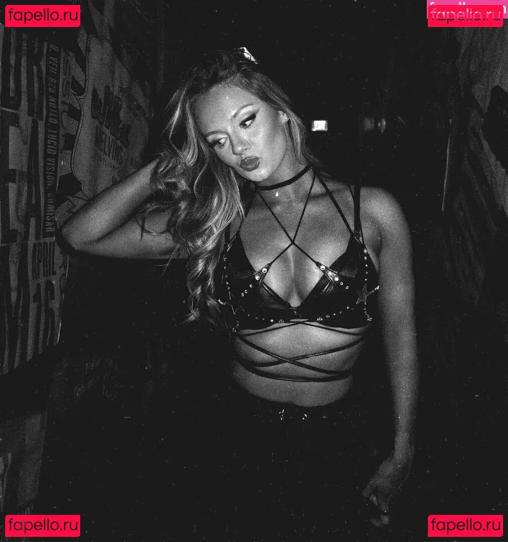 Anna Jay Onlyfans Photo Gallery 