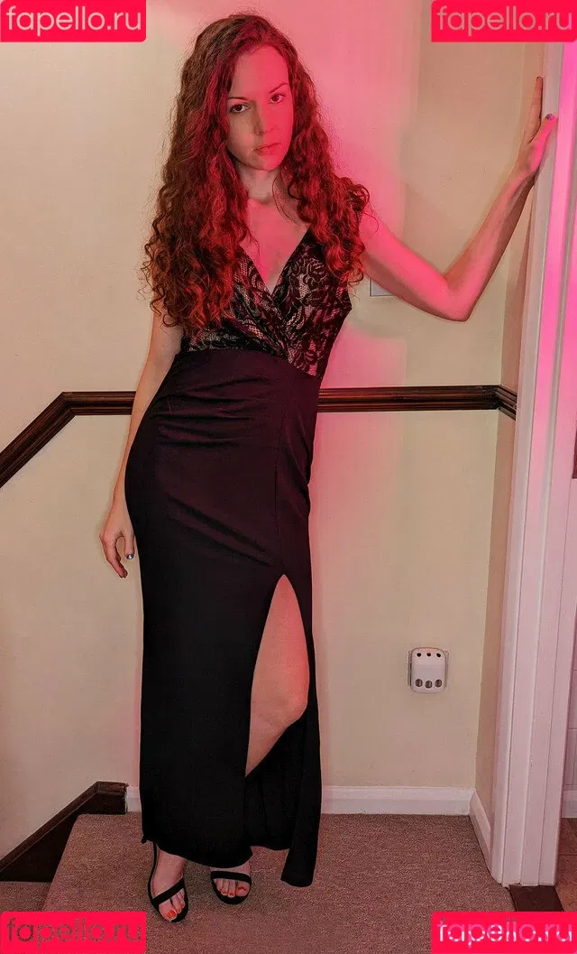 Lady ASMR Onlyfans Photo Gallery 