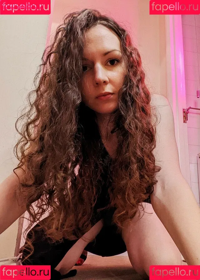 Lady ASMR Onlyfans Photo Gallery 