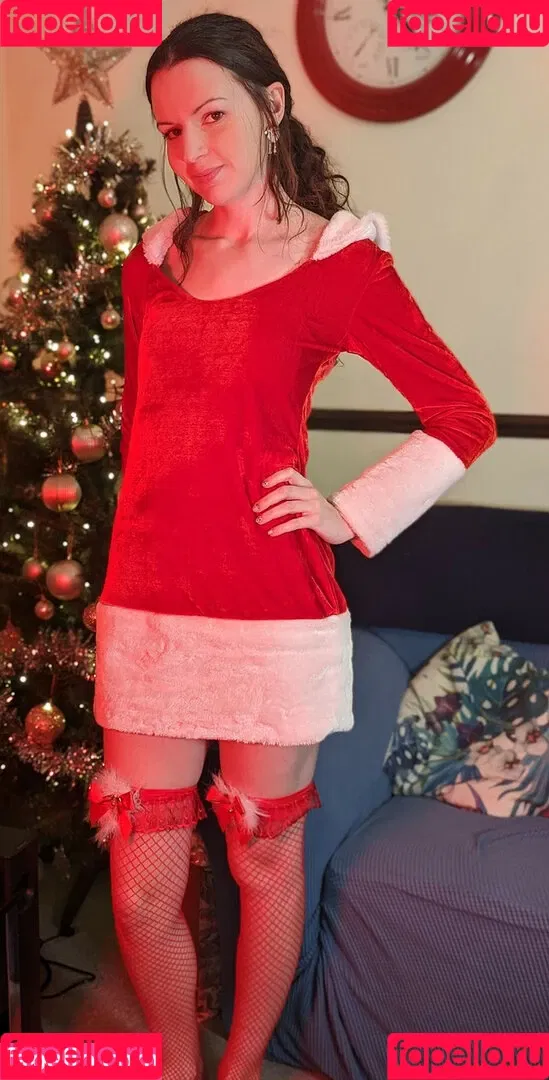 Lady ASMR Onlyfans Photo Gallery 