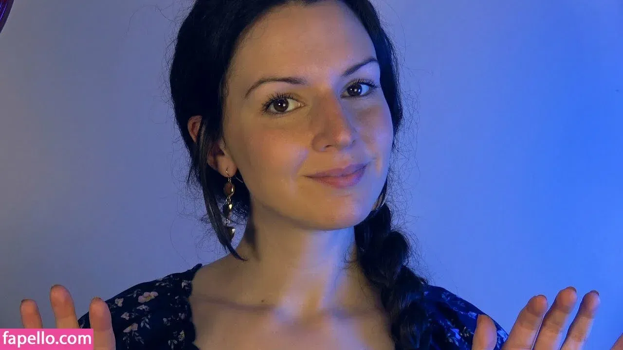 Lady ASMR Onlyfans Photo Gallery 