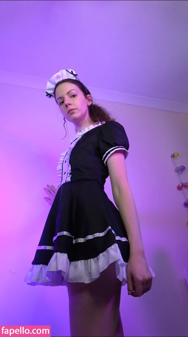 Lady ASMR Onlyfans Photo Gallery 