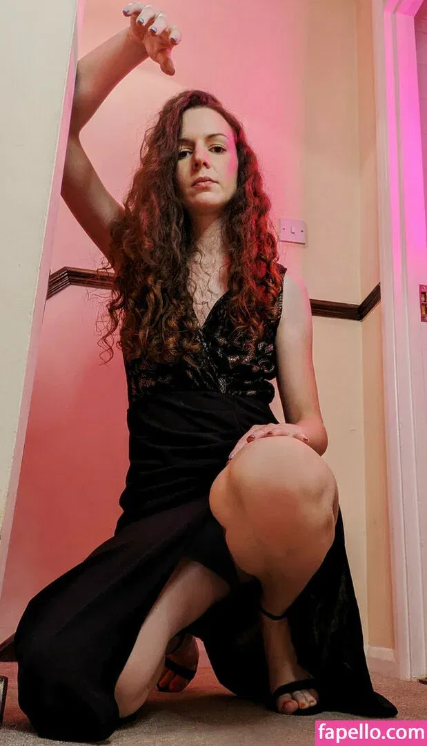 Lady ASMR Onlyfans Photo Gallery 