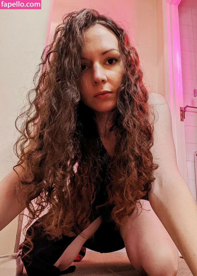 Lady ASMR Onlyfans Photo Gallery 