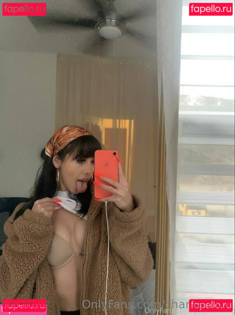 chantal.fox / chantalfoxx Onlyfans Photo Gallery 