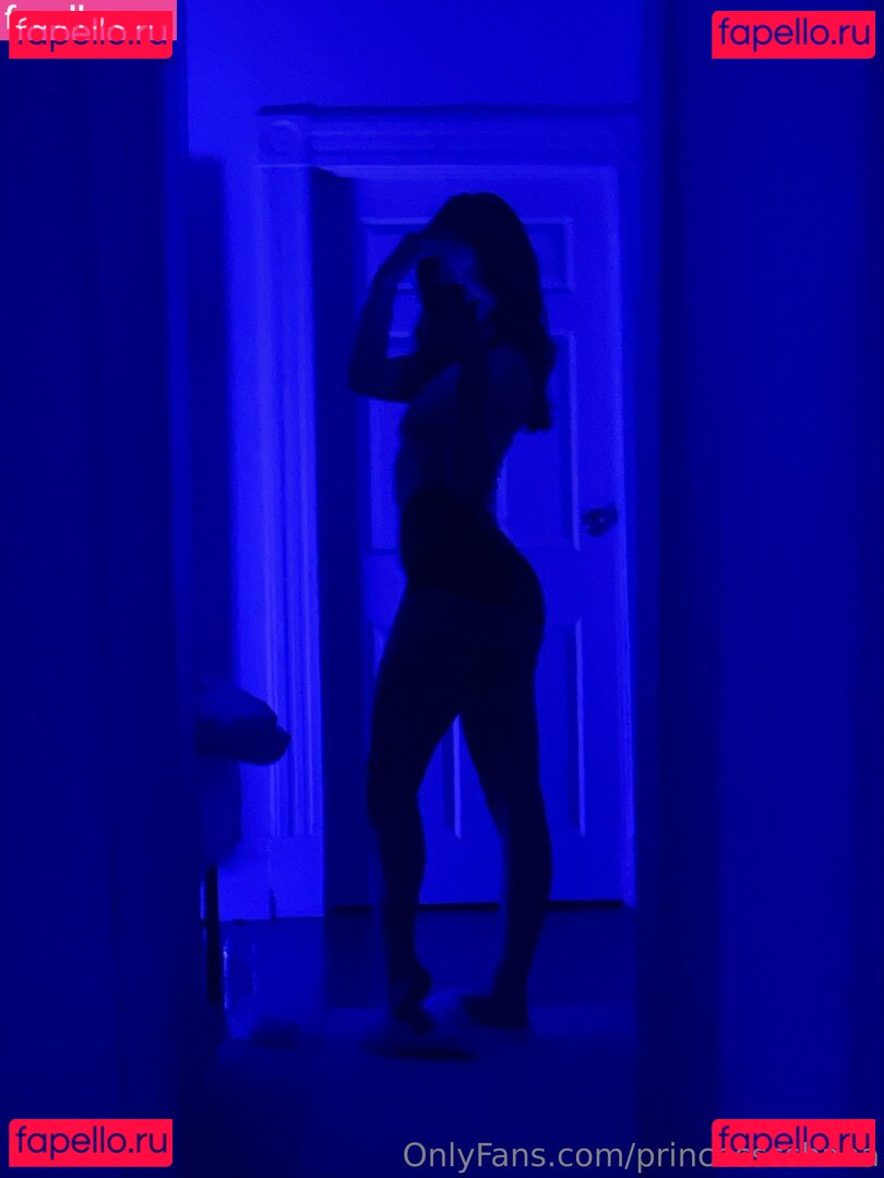 pineapplegirlshx3 / princesssshana Onlyfans Photo Gallery 