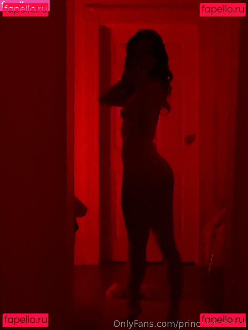 pineapplegirlshx3 / princesssshana Onlyfans Photo Gallery 