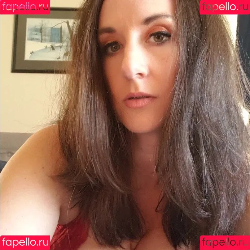 Mrs. Bella Curves Onlyfans Photo Gallery 