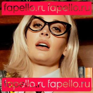 Lauren Compton / iamlaurencompton Onlyfans Photo Gallery 