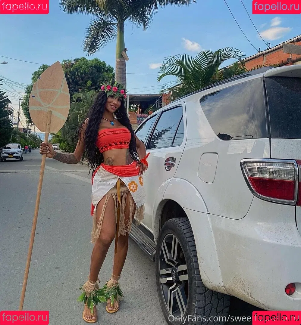 Laura Saenz Onlyfans Photo Gallery 