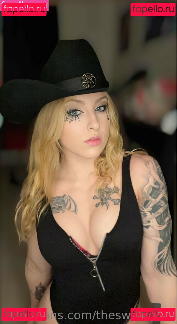 theswolegoth Onlyfans Photo Gallery 