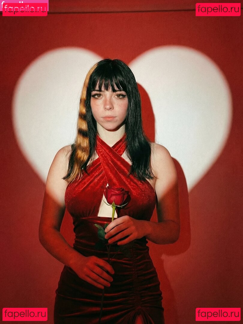 NimuVT Onlyfans Photo Gallery 