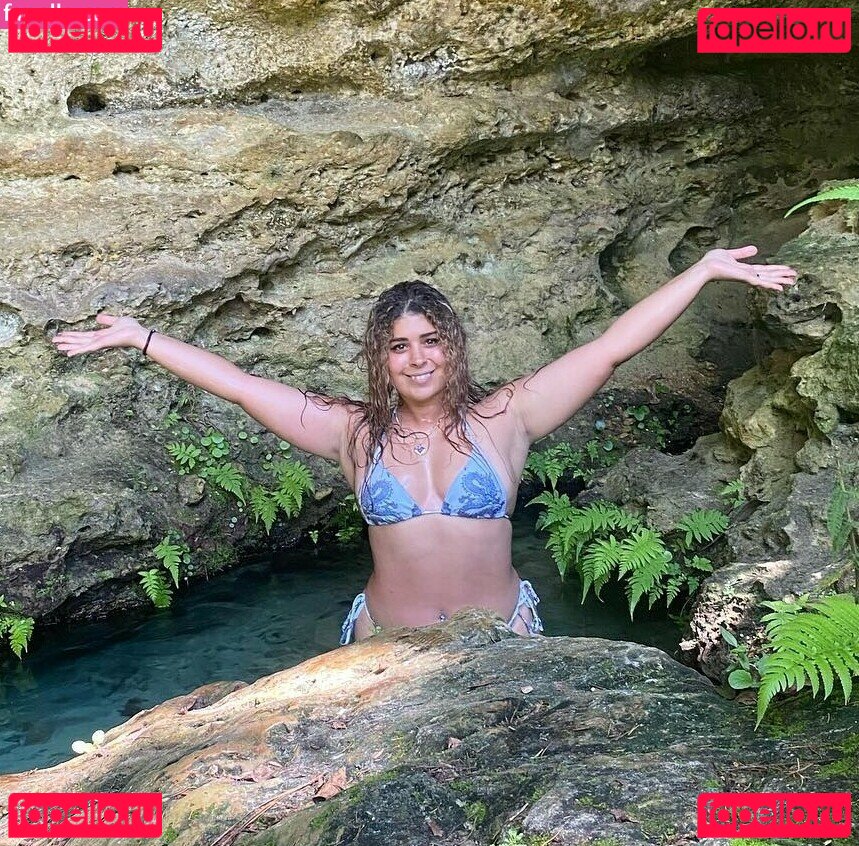 JustYeliz / yesjulz Onlyfans Photo Gallery 