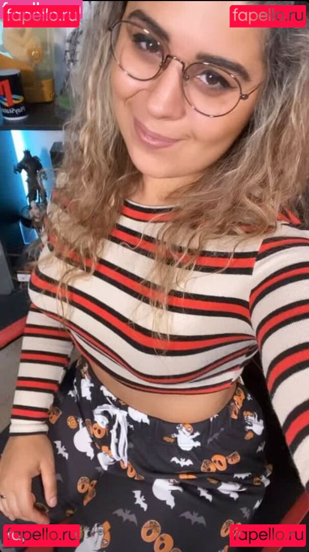 JustYeliz / yesjulz Onlyfans Photo Gallery 