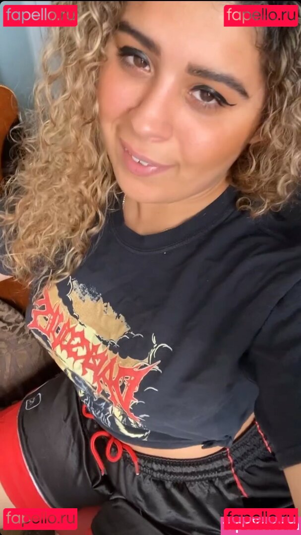 JustYeliz / yesjulz Onlyfans Photo Gallery 