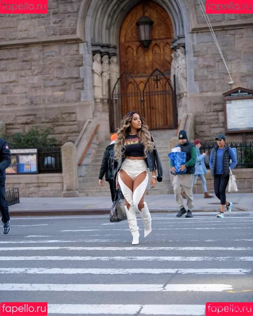 Angela Simmons Onlyfans Photo Gallery 