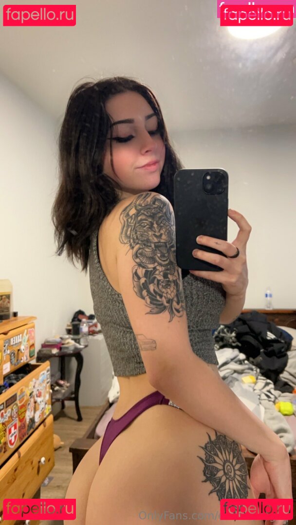 Fayp102 / emma.petch_ / rawwwb_ Onlyfans Photo Gallery 