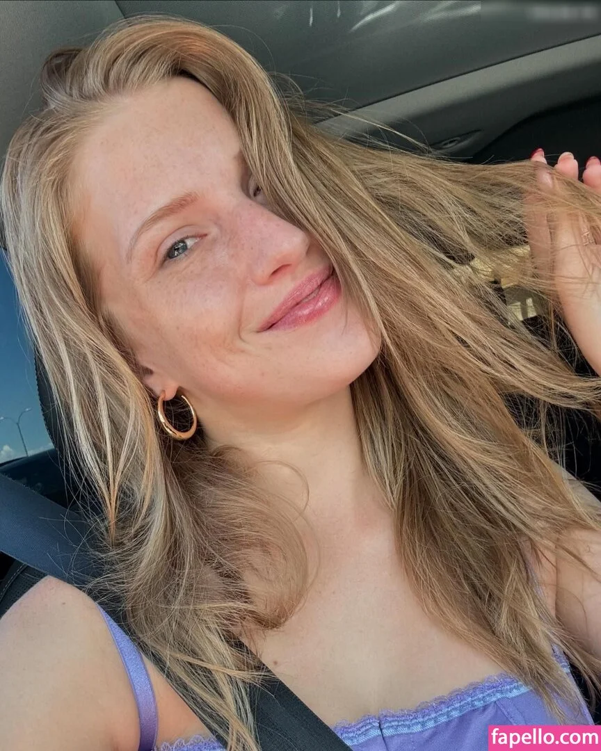 Octavia Red Onlyfans Photo Gallery 