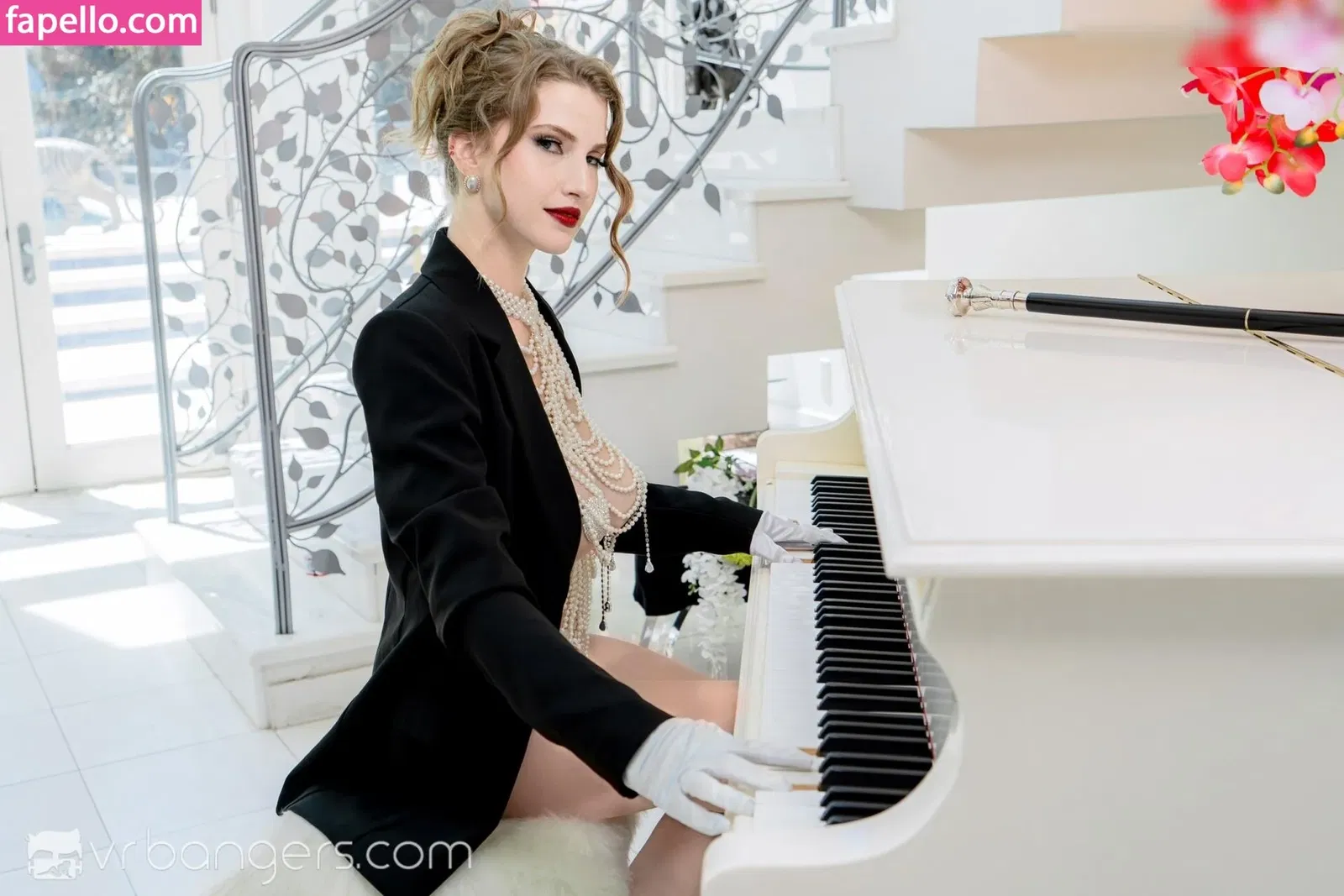 Octavia Red Onlyfans Photo Gallery 