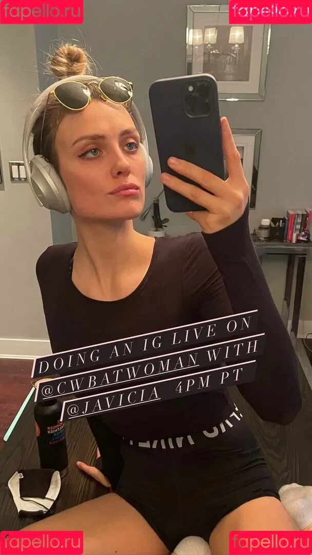 Wallis Day Onlyfans Photo Gallery 