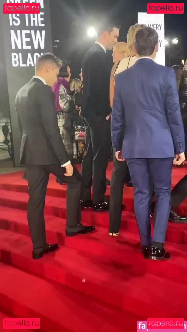 Wallis Day Onlyfans Photo Gallery 